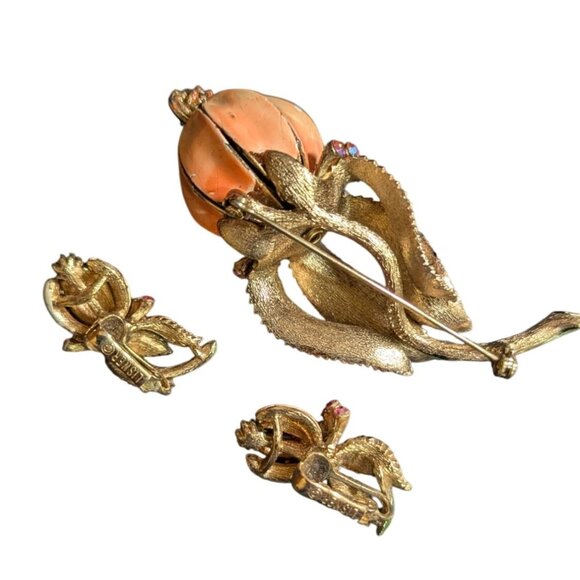 Lisner Floral Brooch Clip On Earrings Set Orange Enamel Rhinestones Retro vtg - Picture 4 of 8